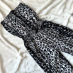 SHE’S COOL Strapless leopard print cropped jumpsuit size S
